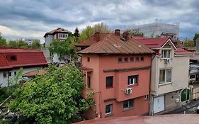 Cozy Apartment Near City Center